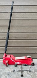 XL325R Professional Low Profile Floor Jack With Lug Wrench