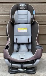 Graco Extend2Fit Convertible Car Seat