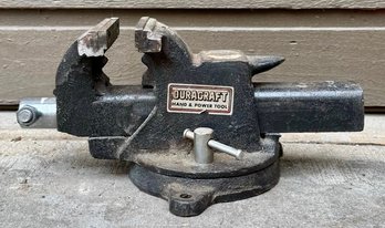 Duracraft Swivel Base Bench Vise