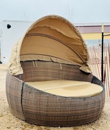 Wicker Outdoor Canopy Daybed