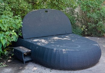 Outdoor Resin Wicker Lounge Chair With Adjustable Back