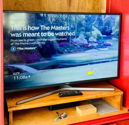 Samsung 40 Inch TV With Remote