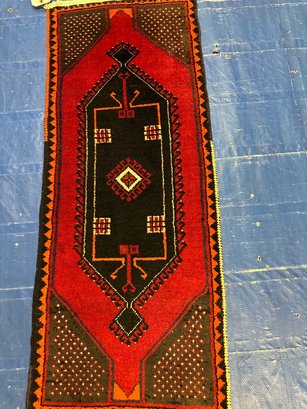 Hand Knotted Persian Balouch 4x1.6 Ft. #5105