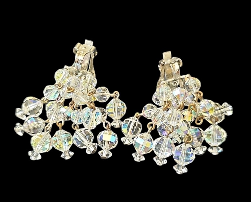 Vintage Costume Jewelry, Laguna Signed Clip Earrings With Cluster
