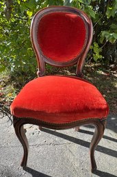 Beautiful Antique Louis XVI-Style Medallion Chair