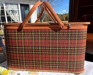 Vintage Redmon Picnic Basket