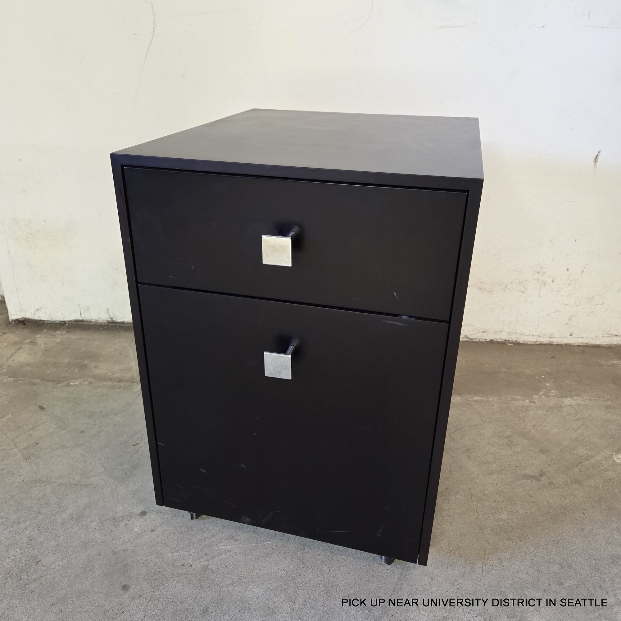 Wheeled Office Cabinet With File Drawer (SEATTLE PICK-UP ONLY) #45742 ...