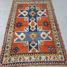 Hand Knotted Wool On Wool Carpet: 7' X 4' 7'