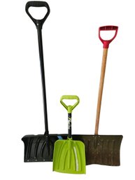 3 Snow Shovels Suncast And Vintage