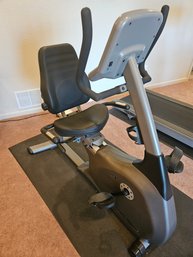 Vision Fitness R2200 Recumbent Bike