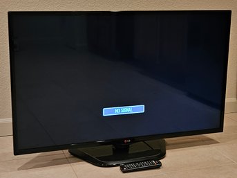 42' LG 1080p LCD TV With Remote