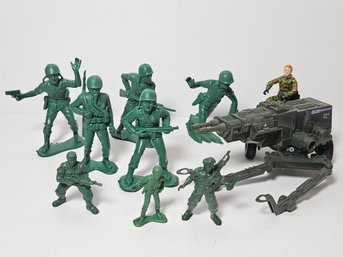 Vtg 1980's GI Joe Heavy Artillery Vehicle Figure And Green Army Men