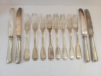 Vtg 12 Piece Silver Plated Flatware