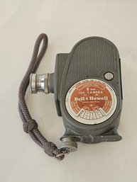 Vtg Bell & Howell 8MM Camera Model 134