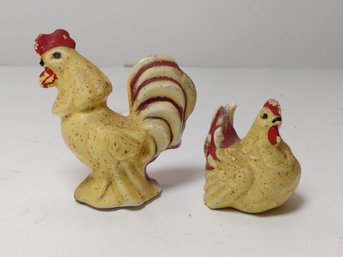 Vtg Rooster And Hen Salt And Pepper Shakers