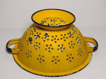 Vtg Enamel Yellow Colander