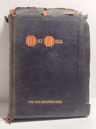 Vtg Holy Bible