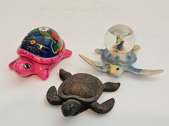 3 Decorative Souvenir Turtle Figurines