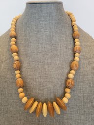 Vtg Chunky Wooden Necklace