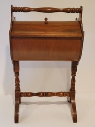 Vtg Flip Top Lid Wooden Sewing Stand