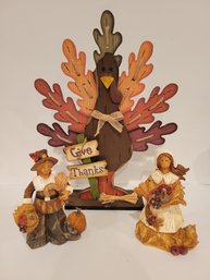 Give Thanks Wooden Turkey Decor And Pilgrim Couple