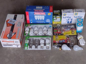 Lot Of Lightbulbs Approximately 14 Pieces