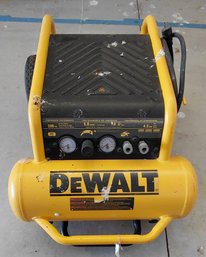 DEWALT 4.5 Gallon Portable Electric Air Compressor