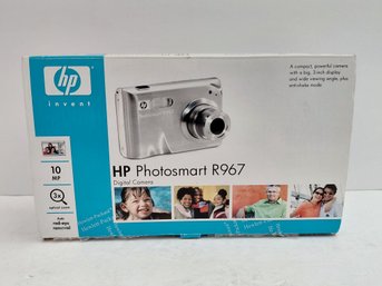 Vintage HP Photosmart R967 Digital Camera