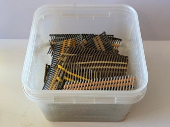 Assorted 21-degree Plastic Strip Framing Nails