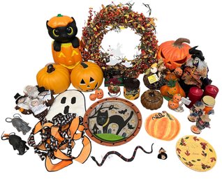 Thanksgiving And Halloween Decoration Lot