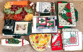 Assorted Holiday Linen Lot