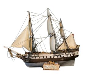 Vtg Revolutionary War Ship Bon Homme Richard Model Boat