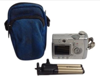 Canon PowerShot A520 Digital Camera Tripod And Case