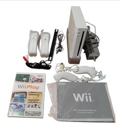 Nintendo Wii Console Bundle