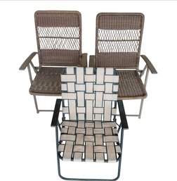 3 Foldable Outdoor Lounge Chairs