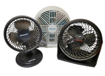 3 Tabletop Desk Cooling Fans