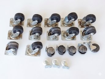 Small Wheels Lot 20 Pieces