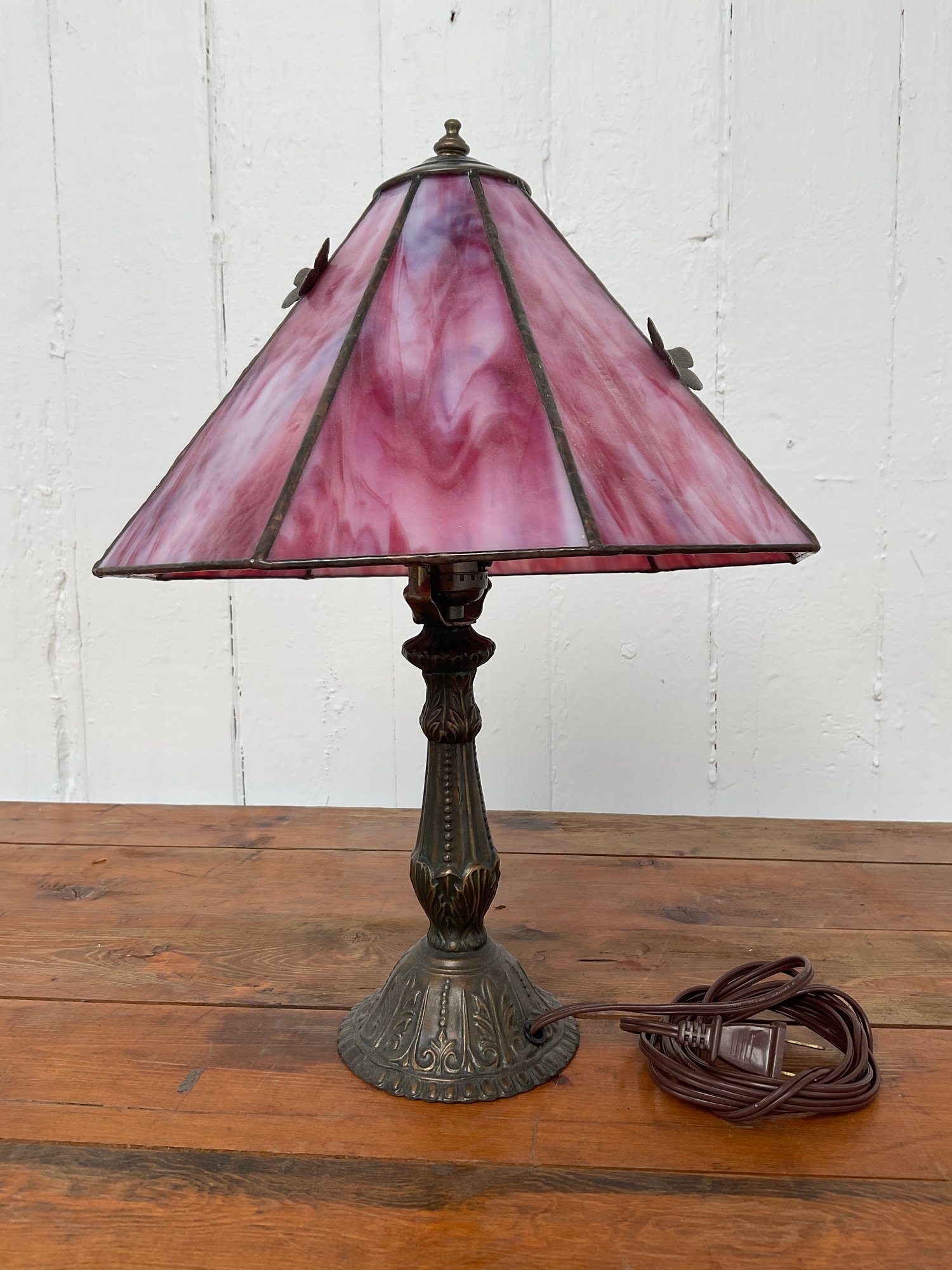 044 Tiffany Style Pink Stained Glass Bronze Butterfly Table Lamp