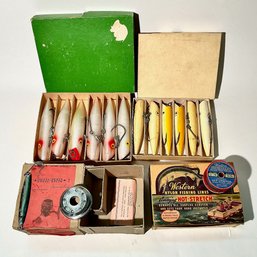 #318 Collection Of Vintage Fishing Gear