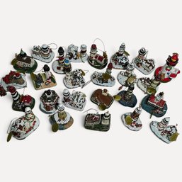 #106 Vintage 1998 Danbury Mint Christmas Lighthouse Ornaments 24-Piece Set