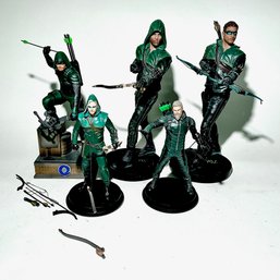 #026 Collection Of Green Arrow Statues And Figures