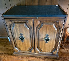 Vintage American Traditional Dark Oak Bar Cabinet