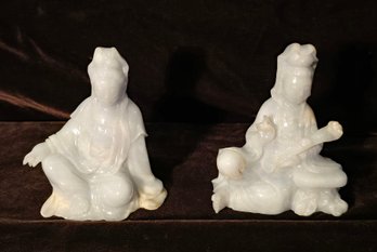 Chinese Jade Sculpture Of Two Women - Kwan Yin Figures