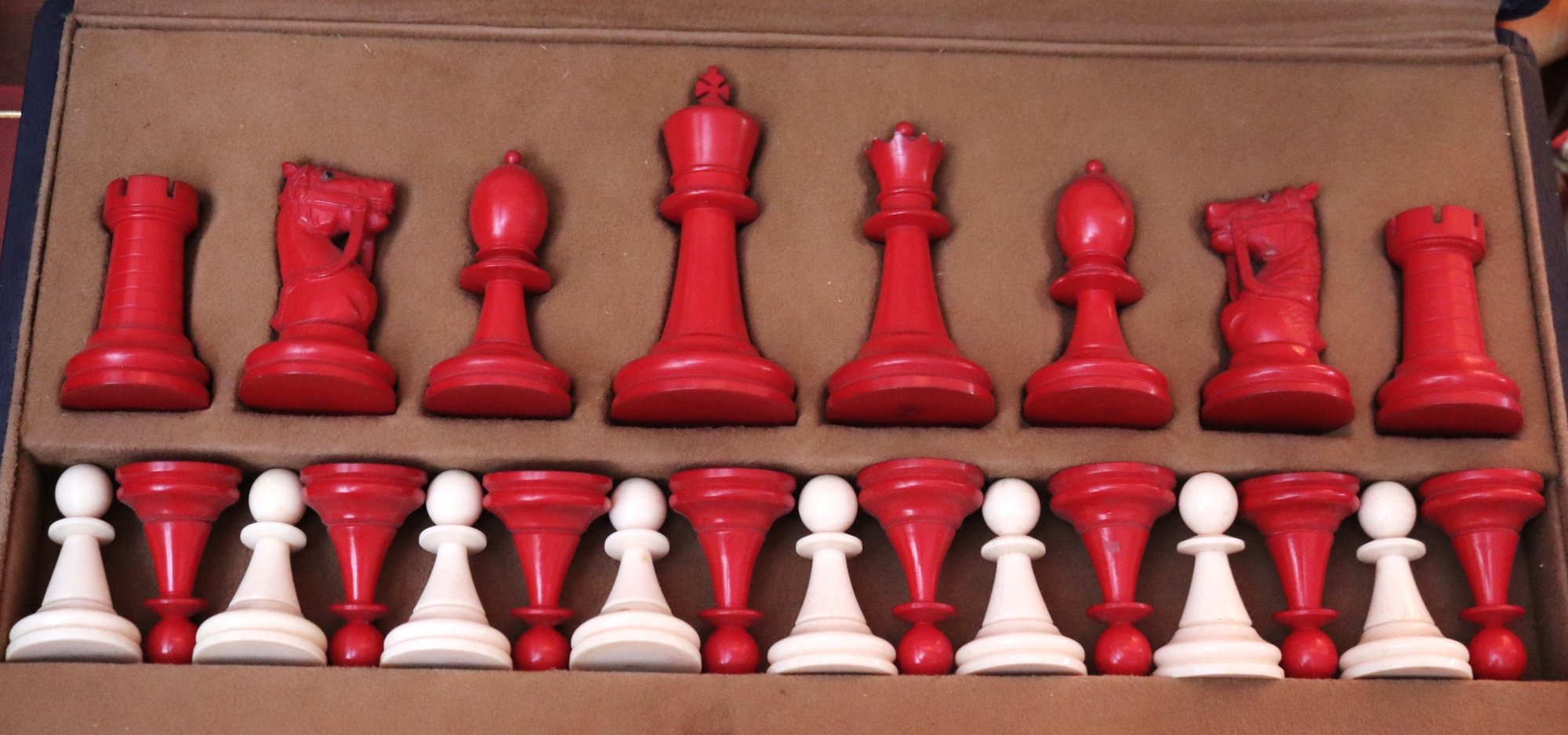 1849 Jacques Cook Camel Bone Chess Set-Crimson - White With Leather ...