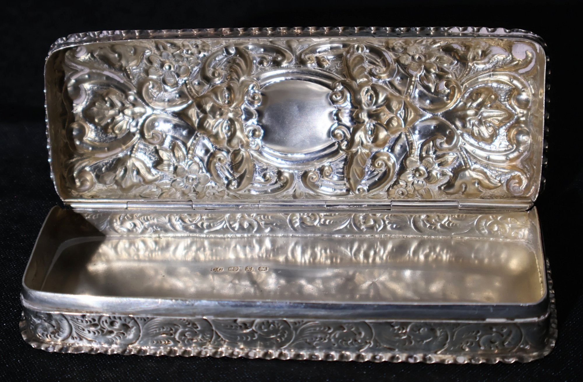 Sterling Silver Beautiful Floral Storage Box- Signed, Colen Hewer ...
