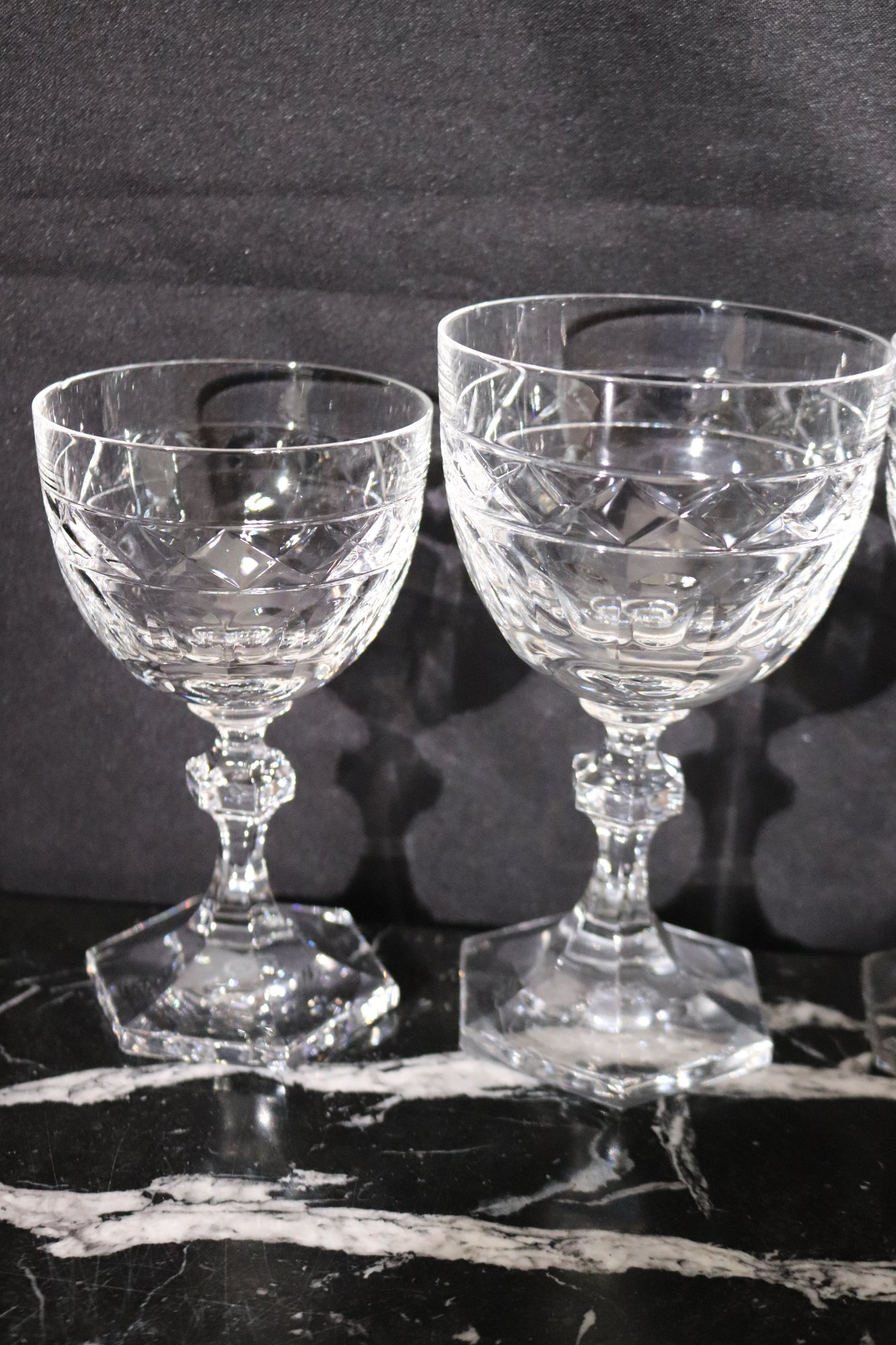 Includes 6 Water Glasses, 4 White Wine Glasses And 8 Champagne Glasses