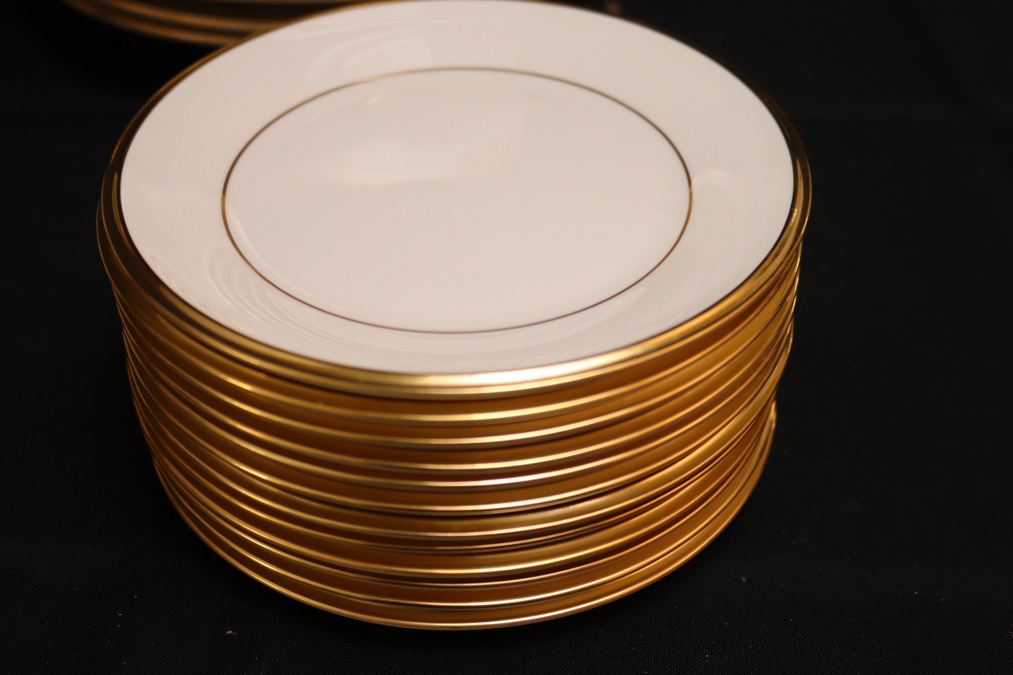 Lenox Fine China Eternal Collection - Service For 12 #55030 ...