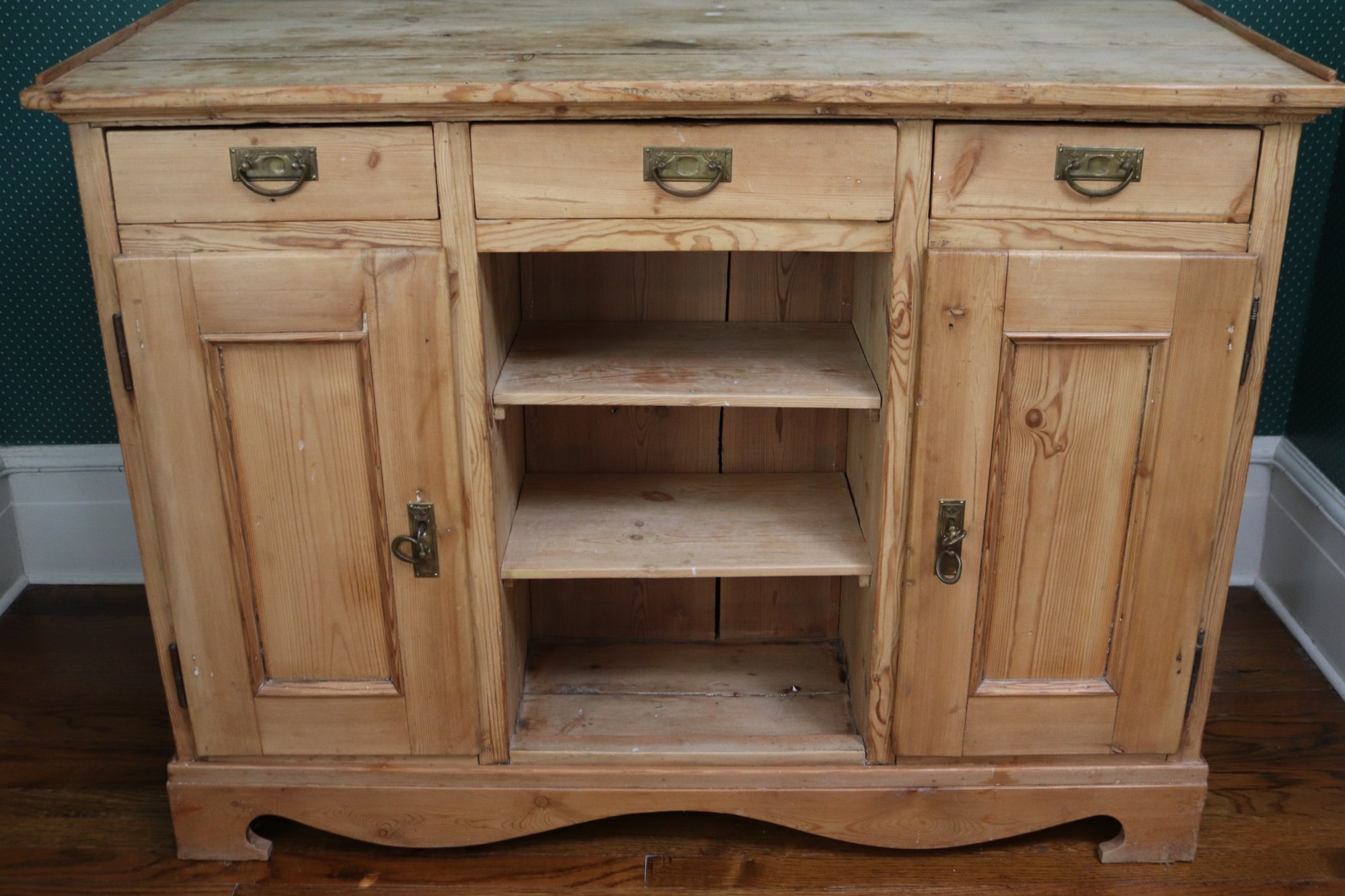 Vintage Double Sided Rustic Cabinet/Work Desk #69407 | Auctionninja.com
