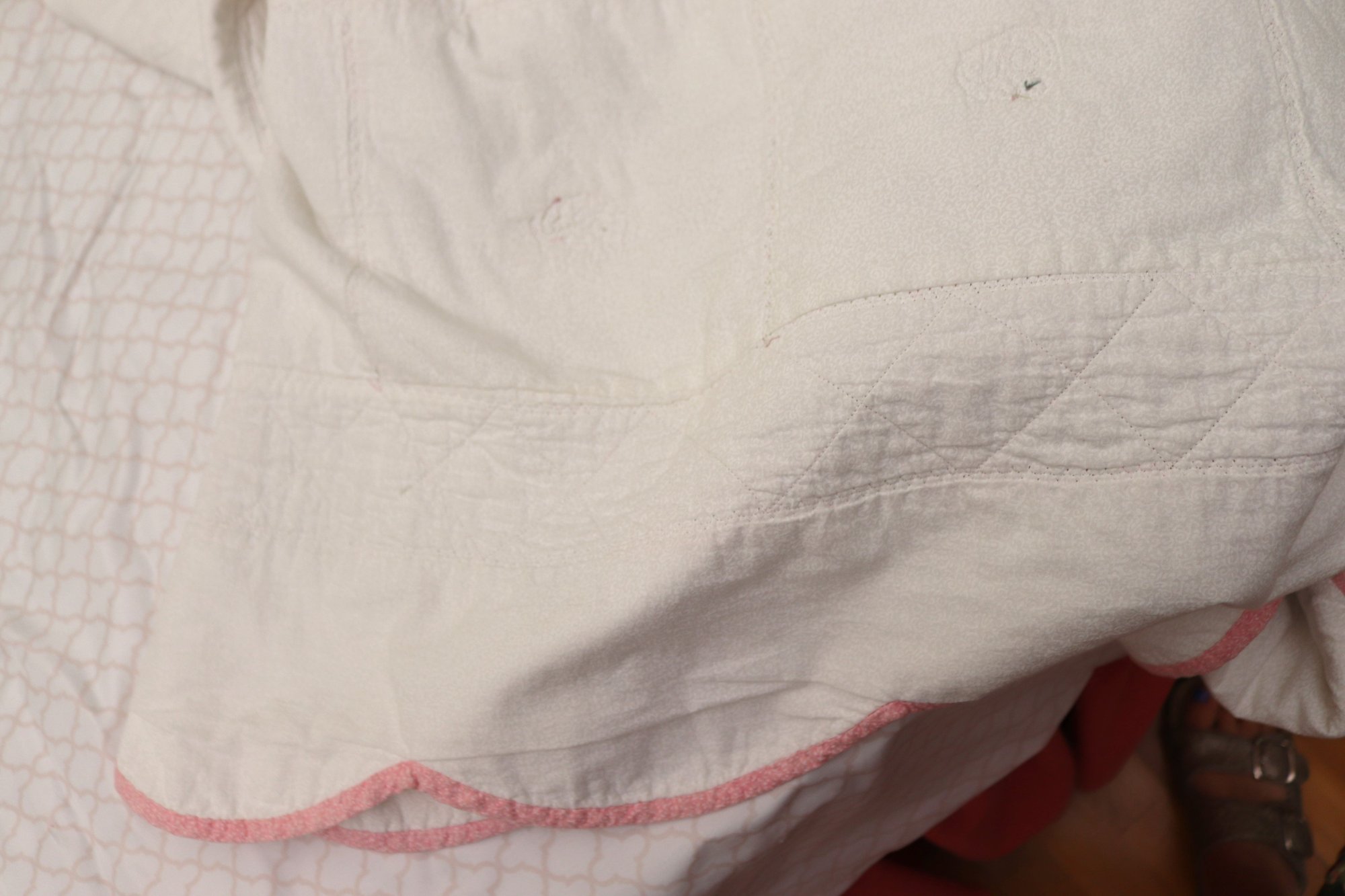 Handmade Quilt With Floral Pattern 90 X 58 Inches Including Pink Dust ...