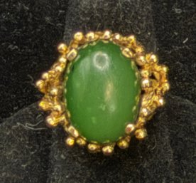 14K YG Vintage Brutalist Style Nephrite Jade Ring - Size